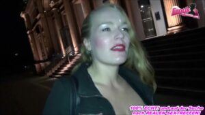 Outdoor Fick und Facial cumshot mit Spermawalk